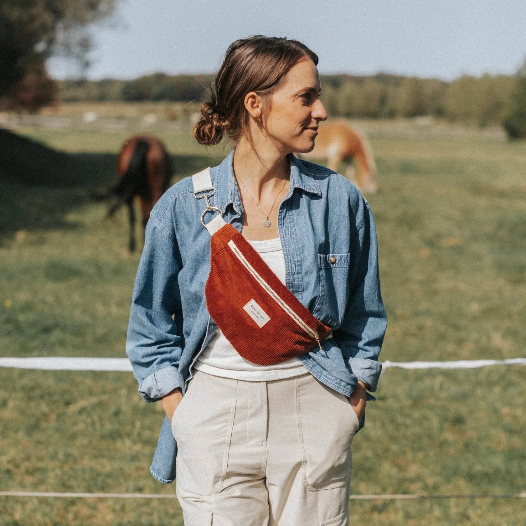 DANS LE SAC - CORDUROY BELT BAG