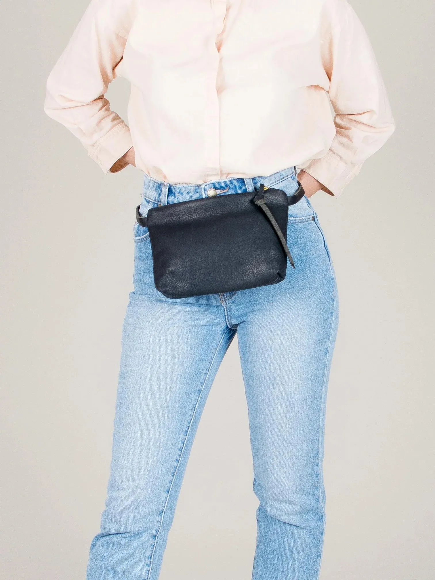 ELEVEN THIRTY - AMADA FANNY PACK - BLACK LEATHER