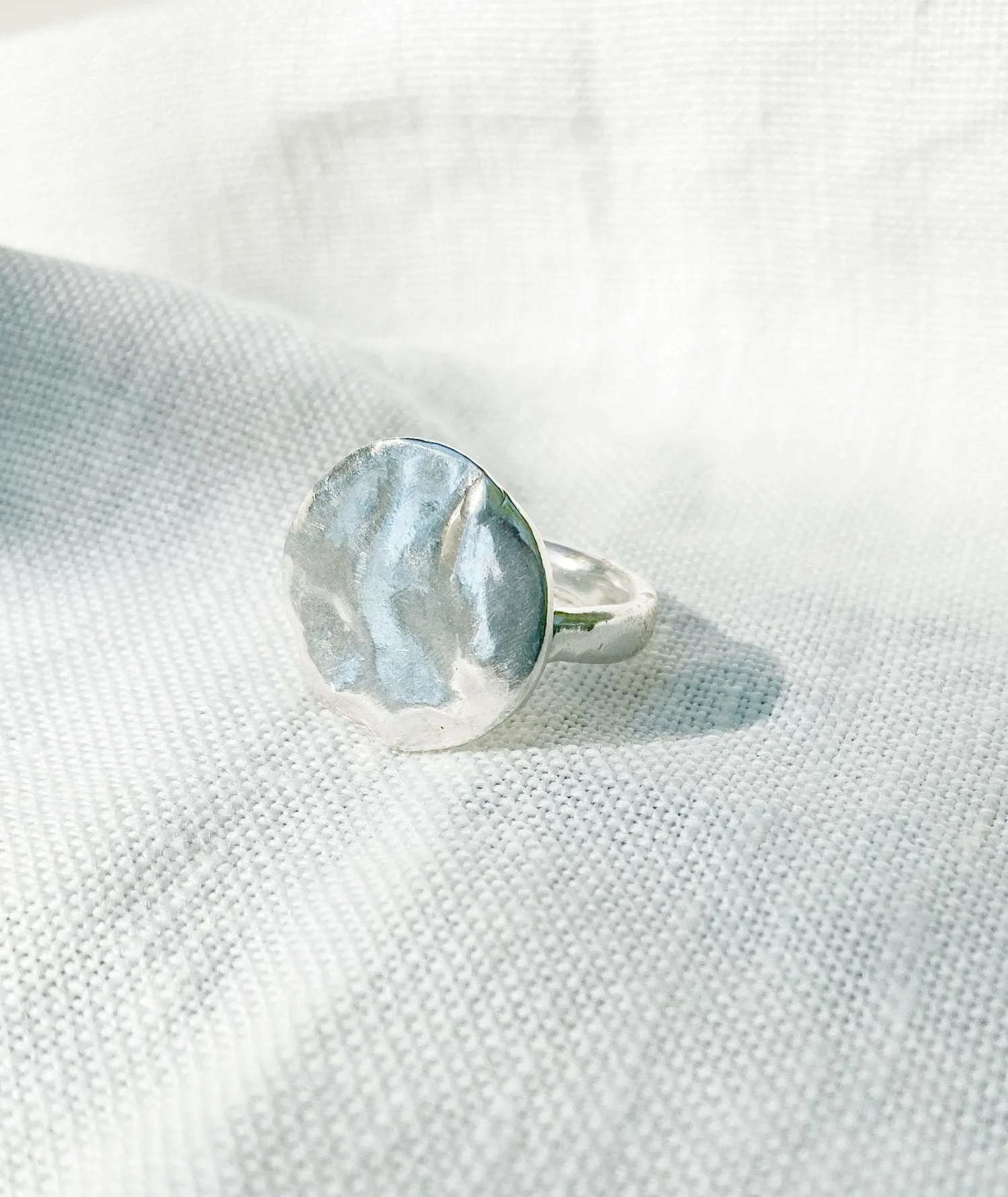 HAWKLY - ORB RING - SILVER