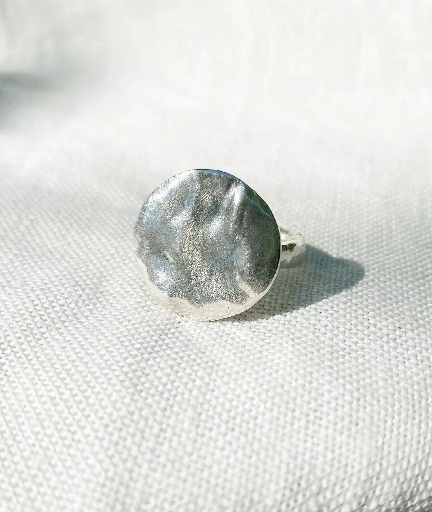 HAWKLY - ORB RING - SILVER