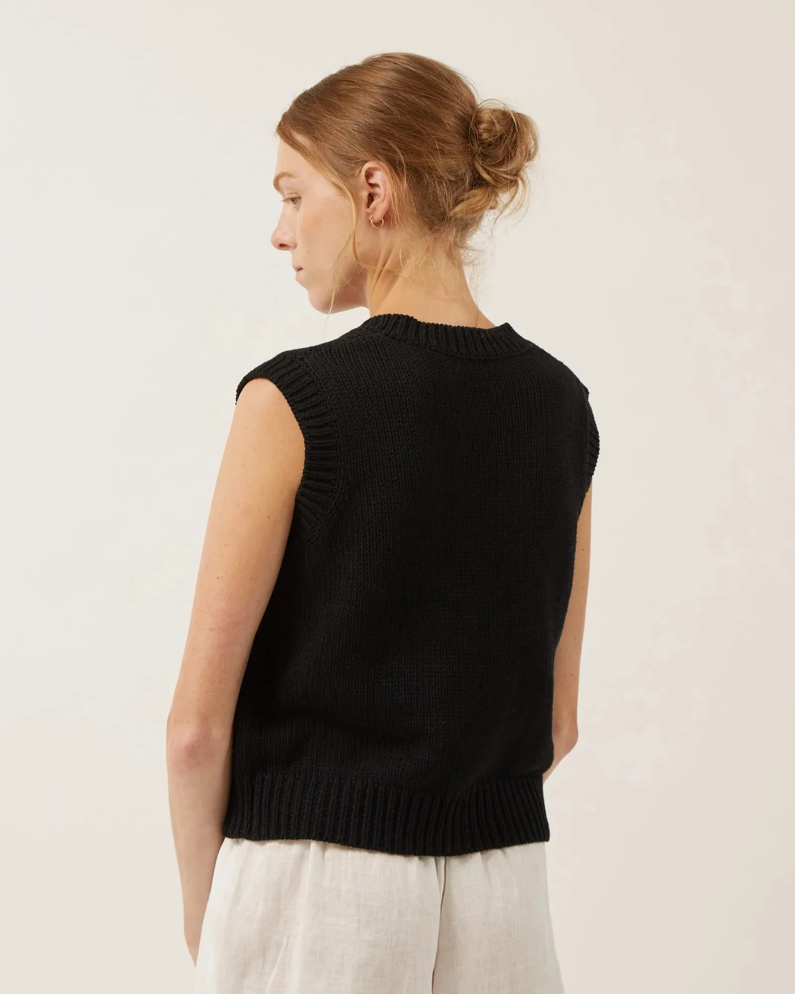 NAIF - WYNN CARDIGAN - BLACK - SS25