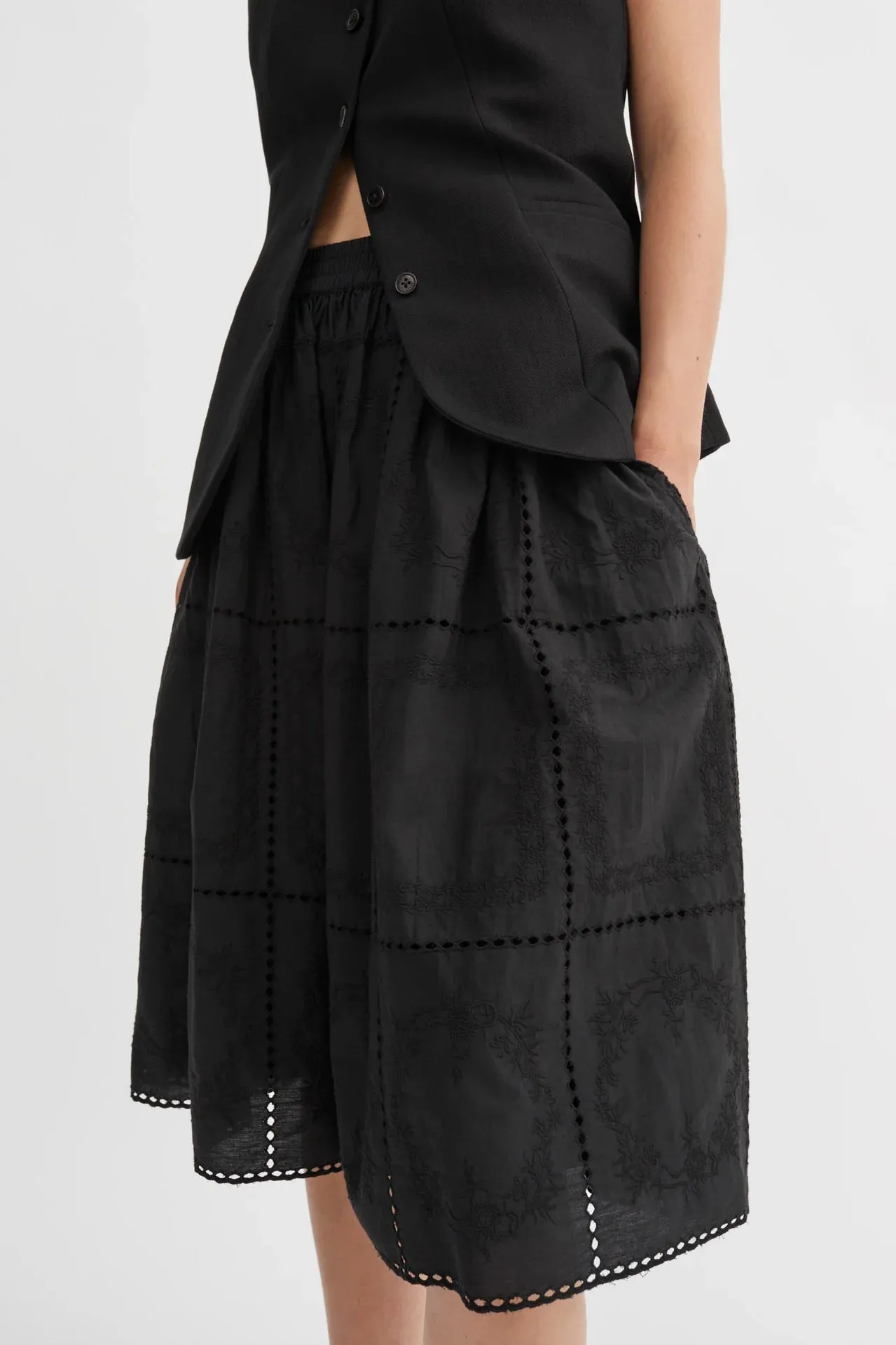 SKALL STUDIO - ANEMONE SKIRT - BLACK - SS25