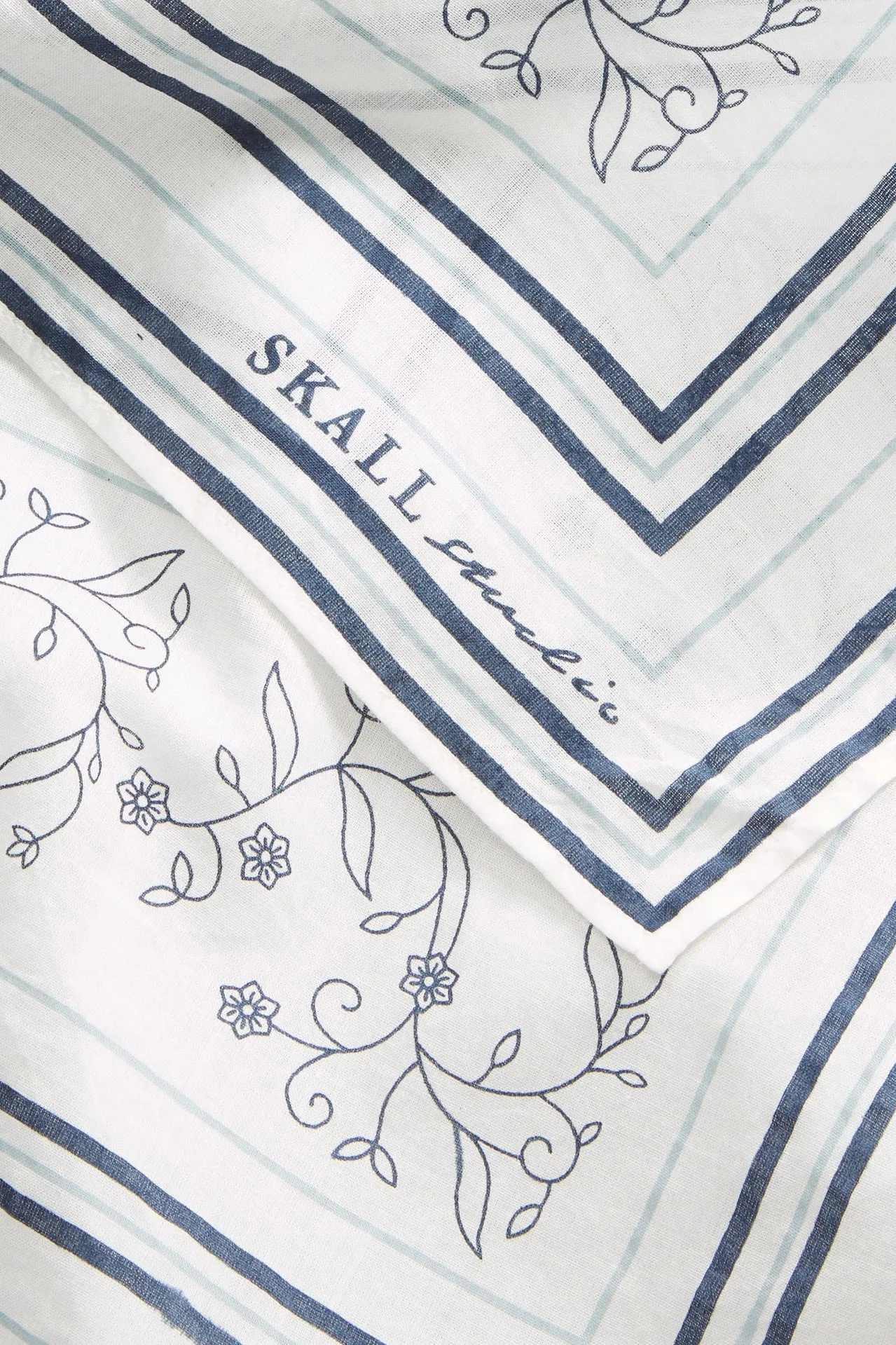 SKALL STUDIO - CLASSIC SCARF - 55x55 - SS25