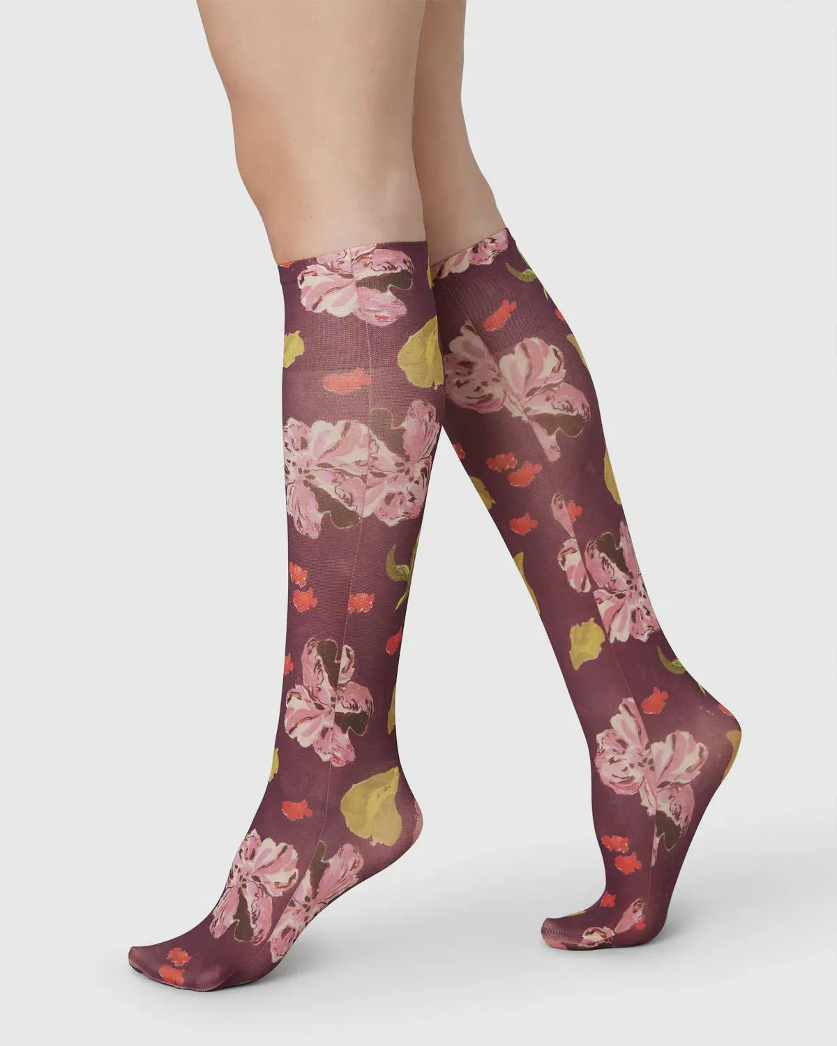 SWEDISH STOCKINGS - HELEN BULLOCK FLORAL KNEE-HIGH STOCKINGS - RED BROWN